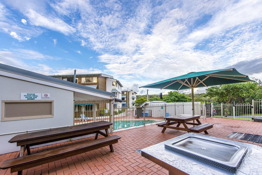 Whale Watch Ocean Beach Resort Пойнт-Лукаут Экстерьер фото